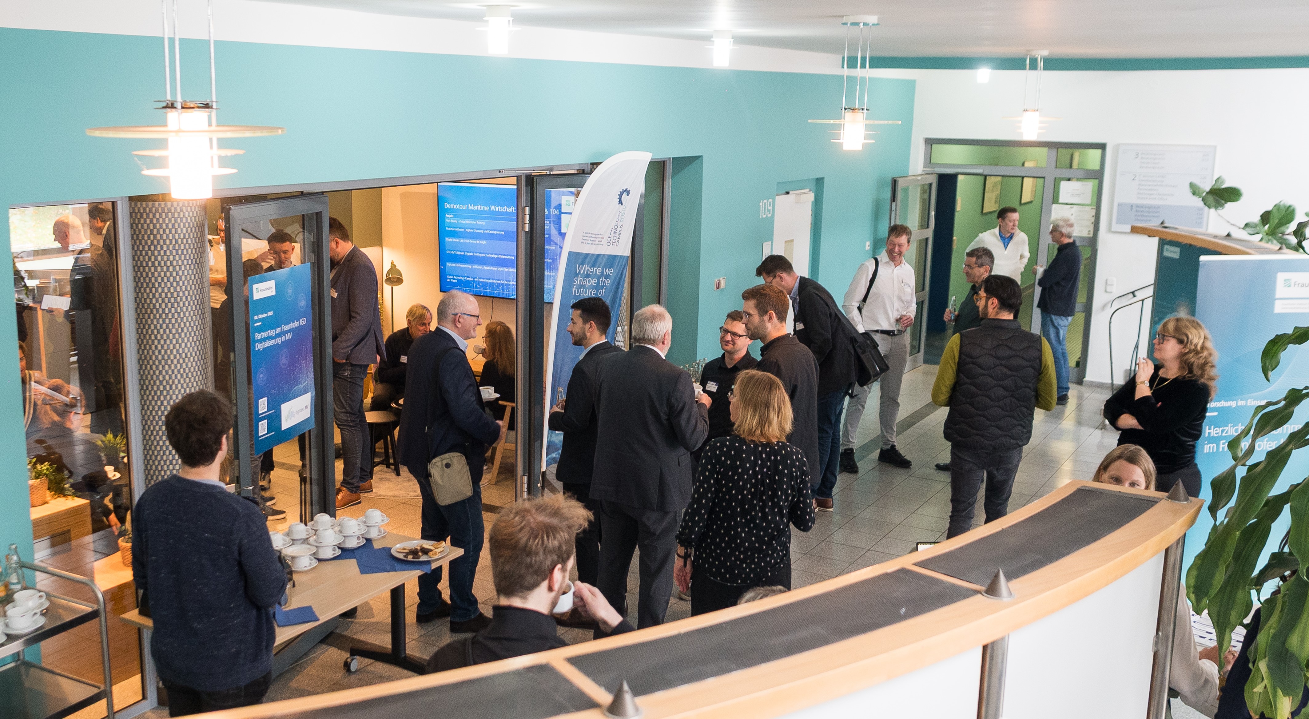 Austausch beim Partnertag beim Fraunhofer IGD